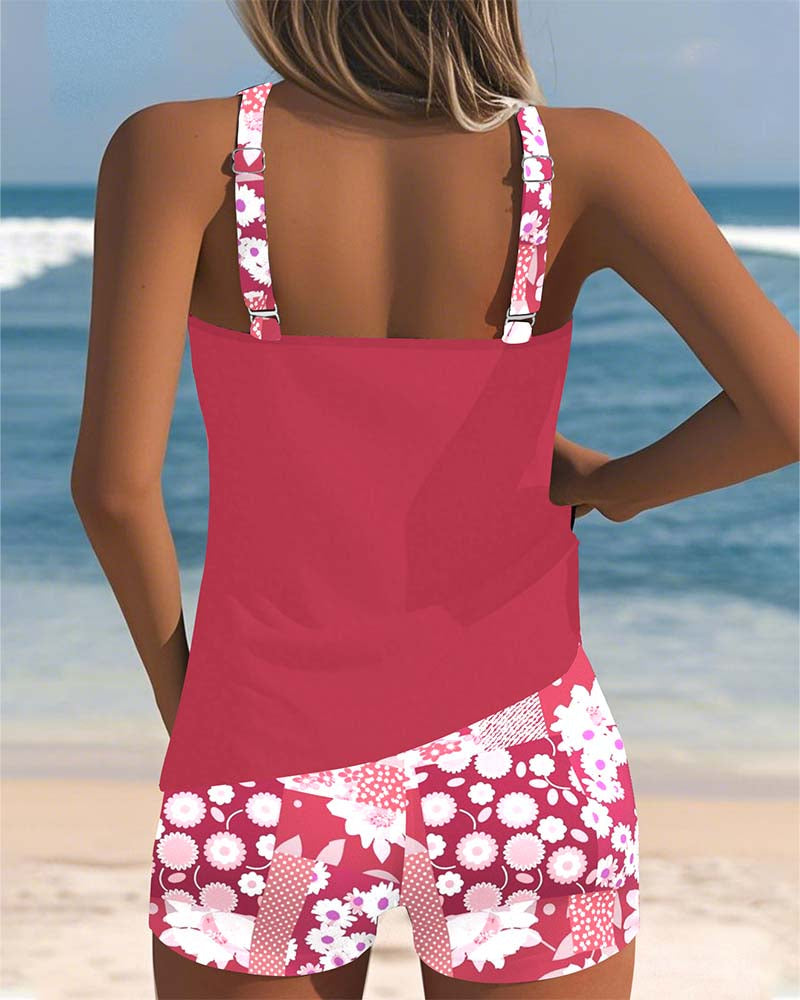 Bodil™ | Tvådelad baddräkt med bekväm passform och blommig strandstil